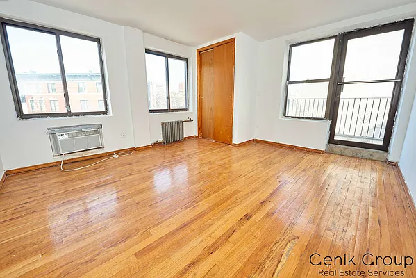 Rented by Genik Group Corp | media 26