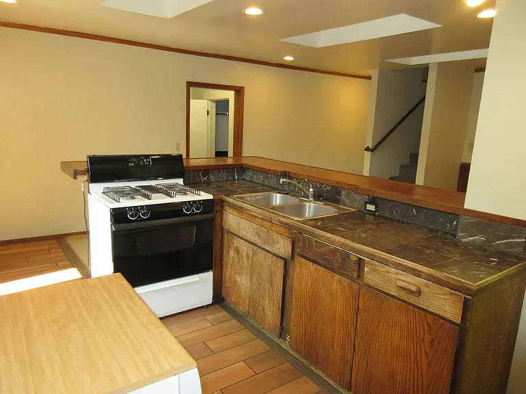 179 E Lincoln Ave — Photo 21