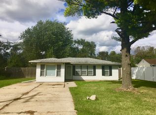 1620 Coolidge Ave, Aurora, IL 60505