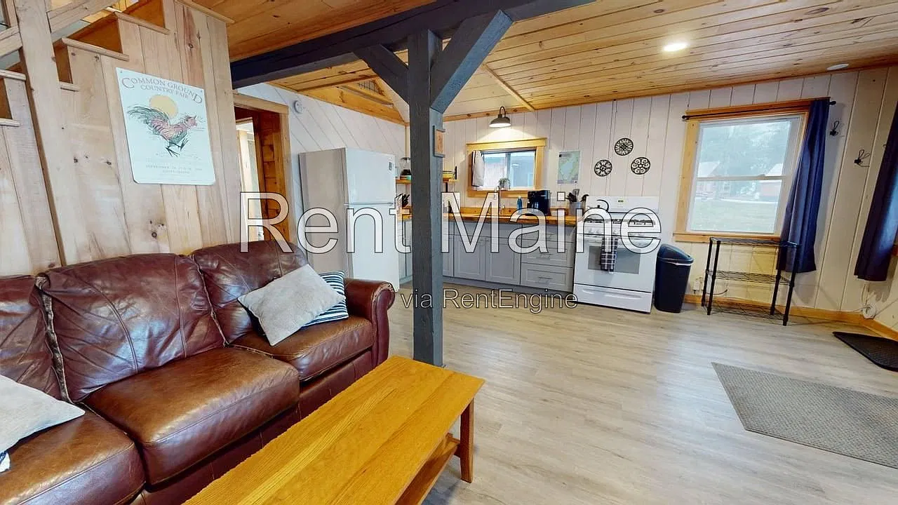 2 bed, 1.0 bath, $2,000 — Photo 3