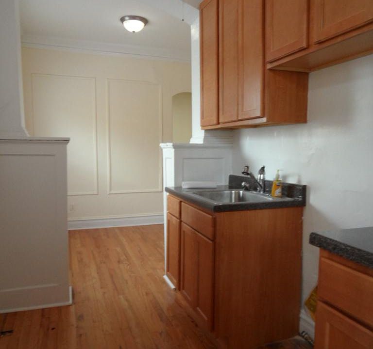 1st image of 1235 W N Shore Avenue # Fl 3rd