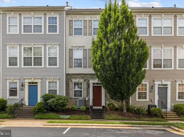 21790 Dragons Green Sq, Ashburn, VA 20147
