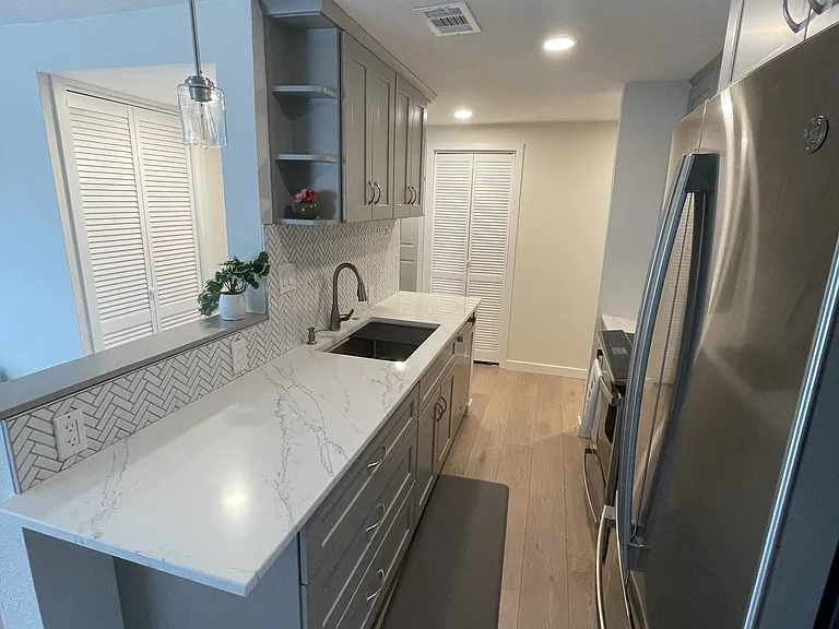249 E Highline Cir #301 — Photo 7