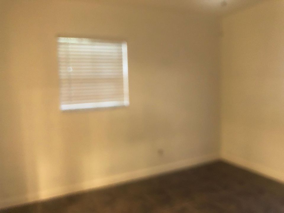 1st image of 3520 W Paul Ave
