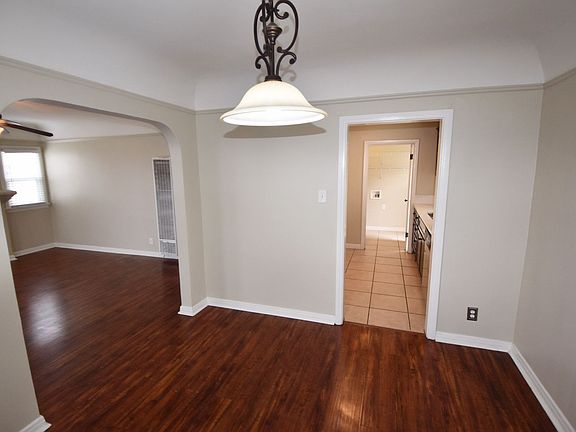 3rd image of 1218 Gulf Ave