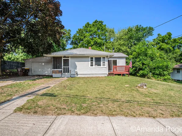525 Cyrus St, Ionia, MI 48846