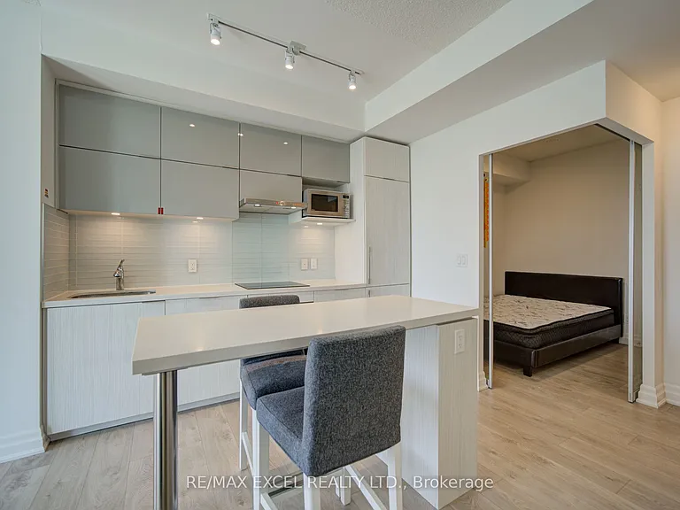 8 Rouge Valley Dr W #609B — Photo 10