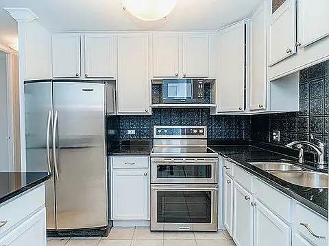 1340 N Dearborn St #12A — Photo 6