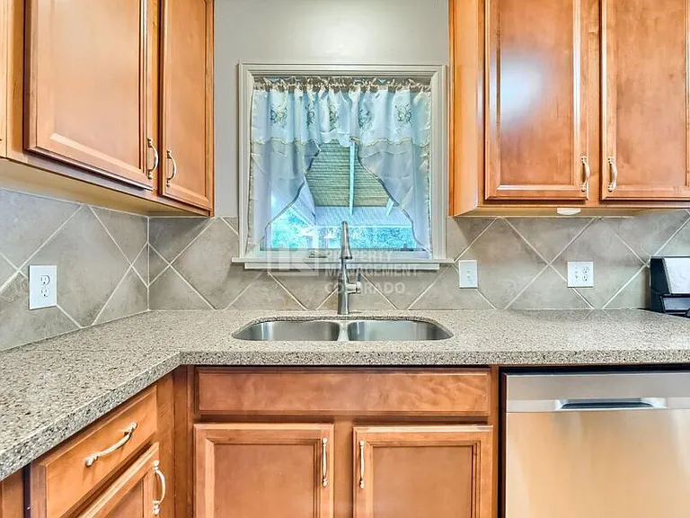 2580 S Carey Way — Photo 13