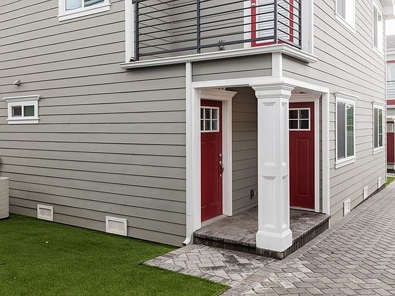 2nd image of 3652 Percy St