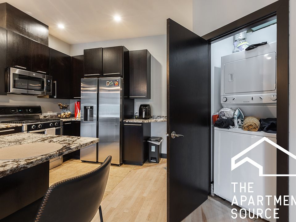 2348 N Lister Ave APT 202, Chicago, IL 60614 | Zillow