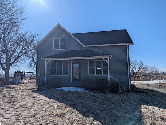 2nd image of 3818 E Hammel Beach Rd