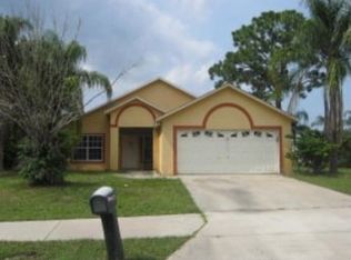 847 Lynbrook St NW, Palm Bay, FL 32907
