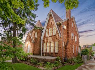 8205 Ward St, Detroit, MI 48228