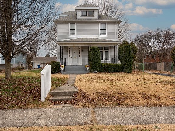 2nd image of 2225 Revere Ave