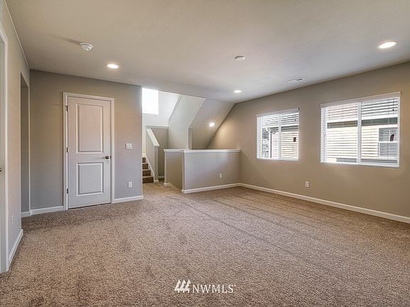 3rd image of 4126 Cameron Lane NE #19
