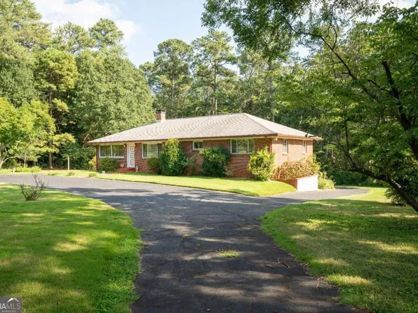 3997 Rainbow Dr, Decatur, GA 30034