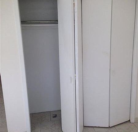 Closet 1