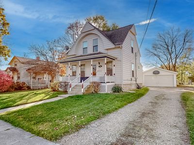 (Undisclosed Address), Woodstock, IL, 60098