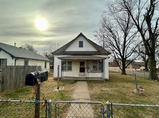 323 W 3rd St, Watonga, OK 73772