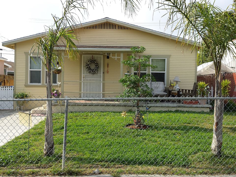 2nd image of 3330 Casitas Ave