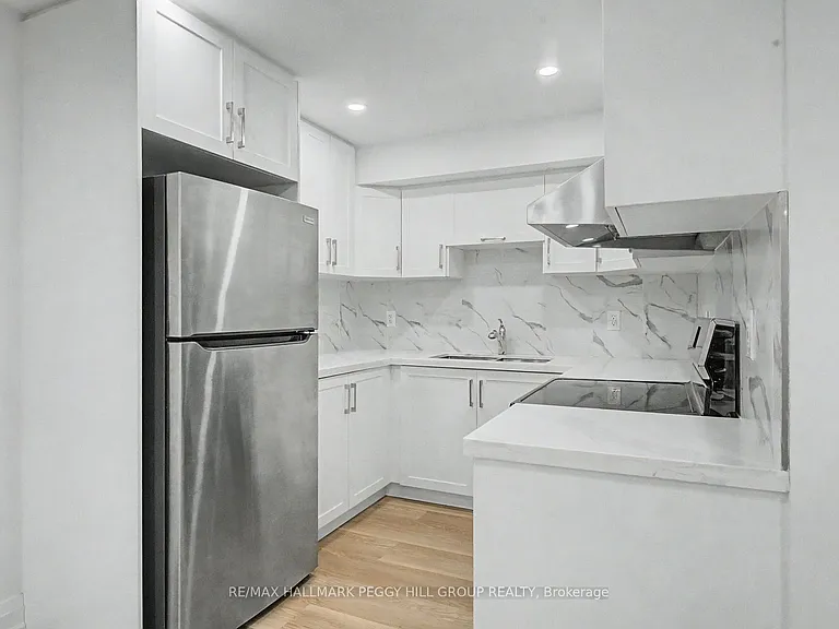 76 Nottingham Rd #LOWER — Photo 6