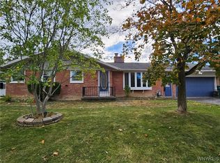 5578 Northside Dr, Hamburg, NY 14075