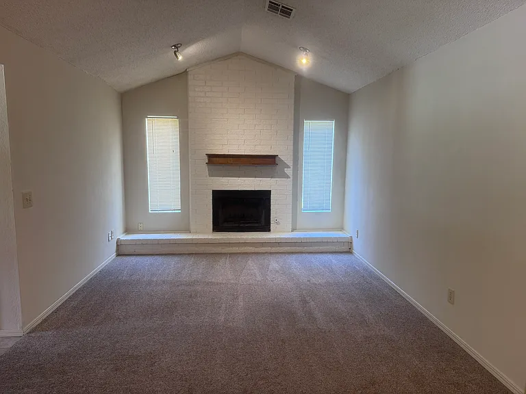 1305 N Fretz Ave — Photo 2