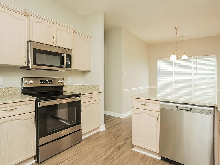 6856 Cades Brook Dr — Photo 7