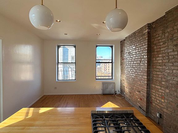 2nd image of 50 Macdougal St APT 15
