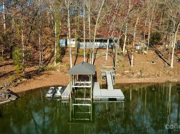 19501 Youngblood Rd W, Charlotte, NC 28278