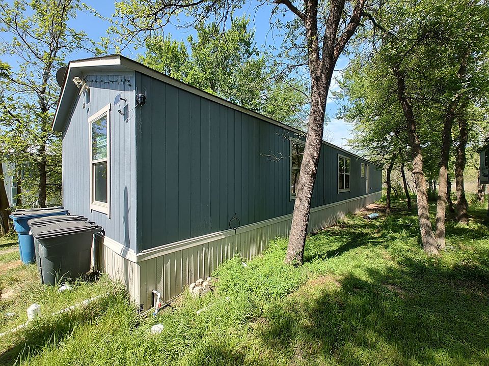 1st image of 204 Kings Ct #2