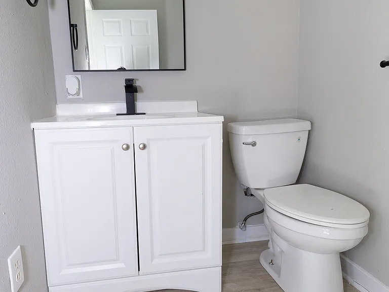 405 Beverly Dr — Photo 4