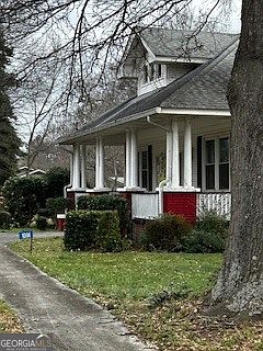 3rd image of 1006 Ridge Rd