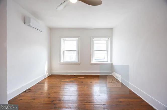 209 E Martin St #B — Photo 20