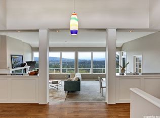 77 Garibaldi St, Lake Oswego, OR 97035