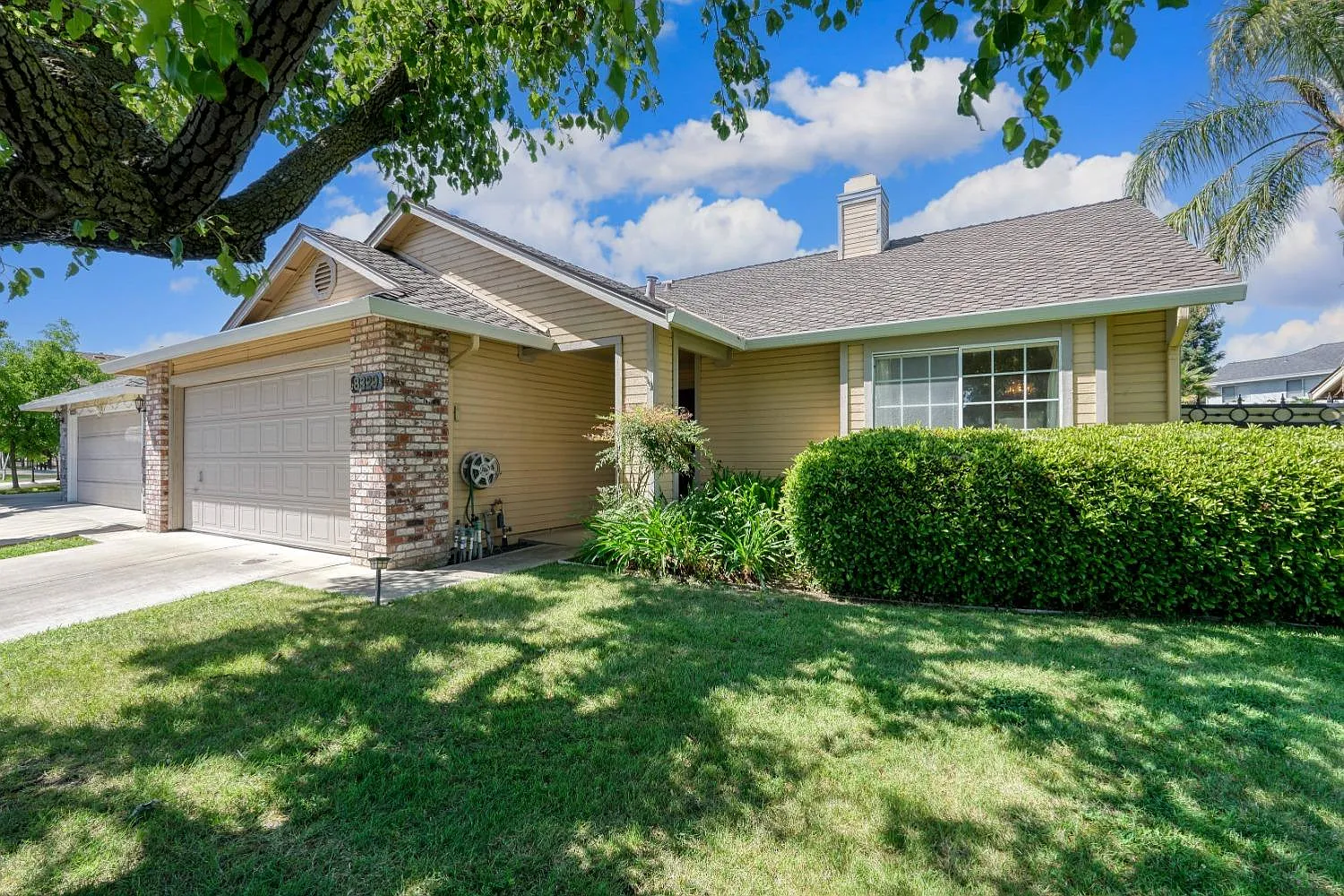 8329 Honeycomb Way photo 1