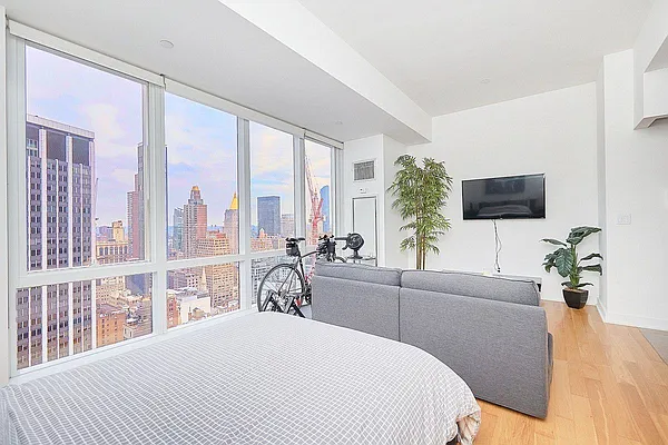 Rented by The Continental | media 13