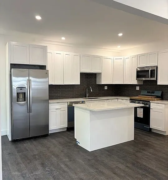 1708 N Gramercy Pl #101 — Photo 3