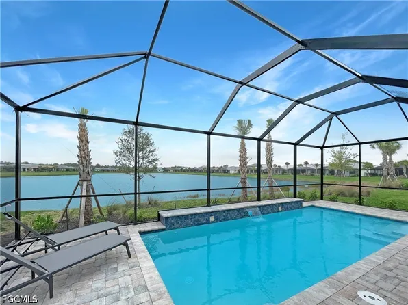 2057 Yellowfin Cir, Naples, FL 34114
