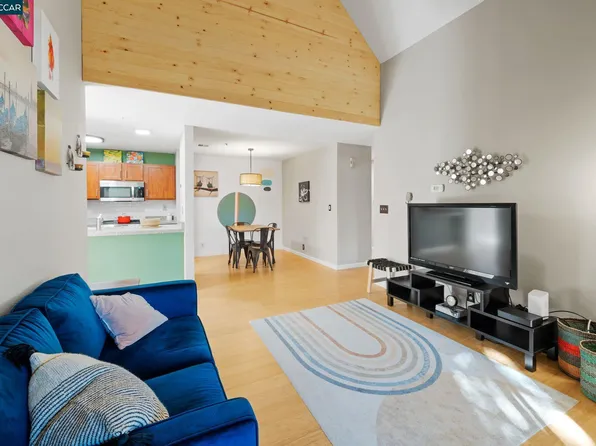 3173 Wayside Plz APT 312, Walnut Creek, CA 94597