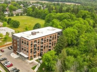 88 Gibson St #1A, North Dumfries, ON