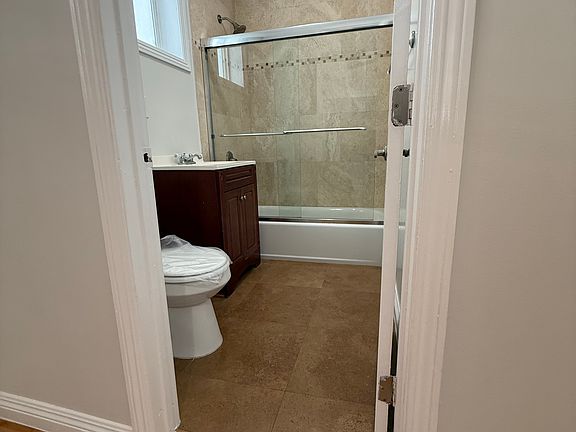 2nd image of 3711 Inglewood Blvd #3