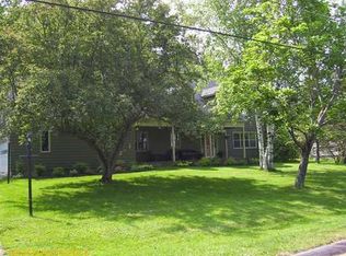 20 Eaton Dr, Waterville, ME 04901