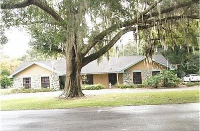 2nd image of 907 N Taylor Rd