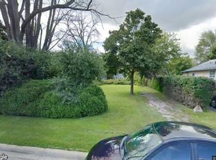 106 Baldwin Ave, Waukegan, IL 60085