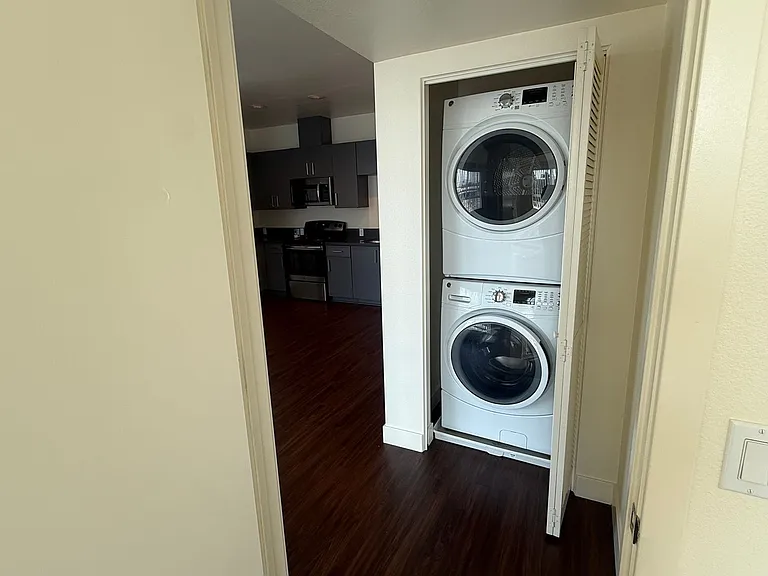 Mission Lofts — Photo 44