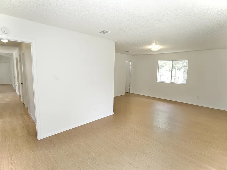 2206 Spring Breeze Dr — Photo 12