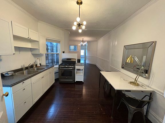 5th image of 1305 Lyon St APT 4