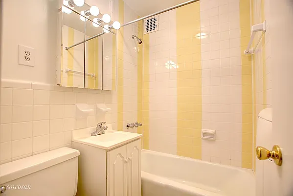 Rented by Corcoran | media 20